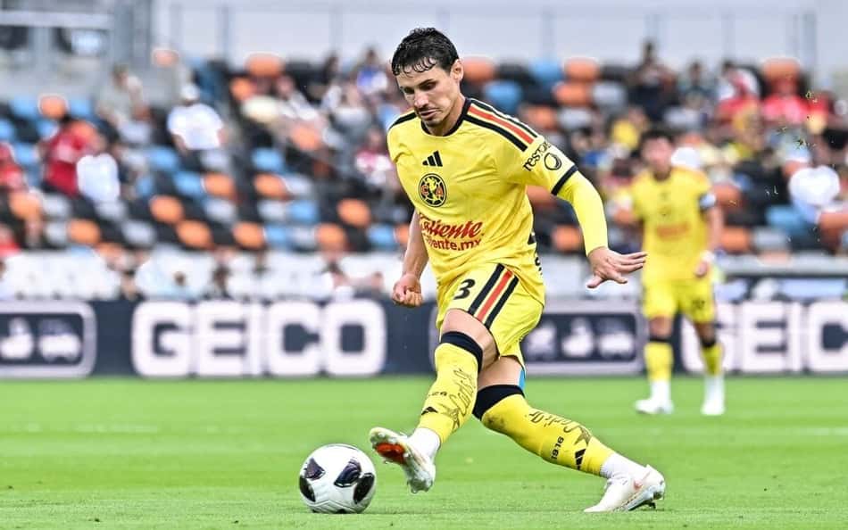 Veiga em jogo do América do México Veiga em jogo do América do México (Foto: Maria Lysaker / GETTY IMAGES NORTH AMERICA / Getty Images via AFP)