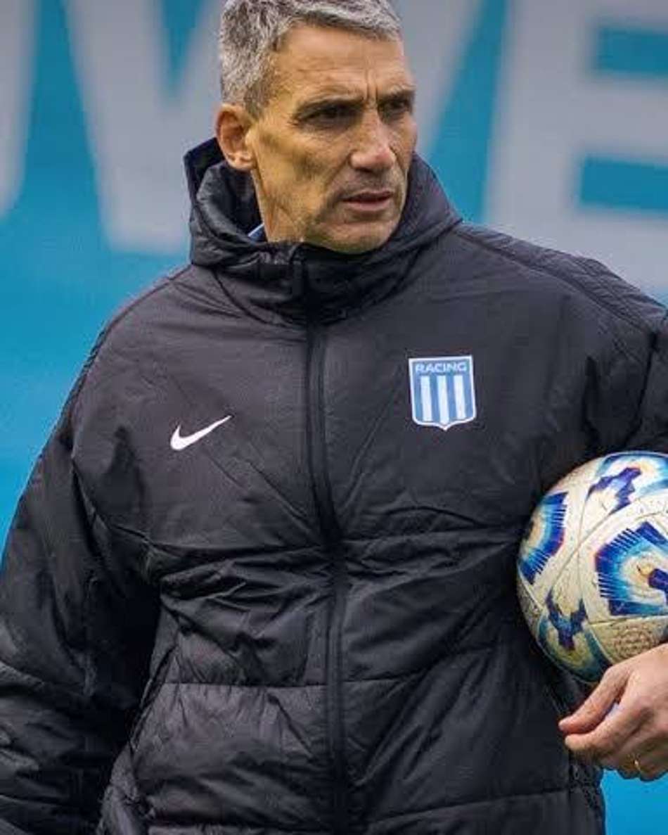 Vojvoda durante treino pelo Racing (Foto: Divulgação)