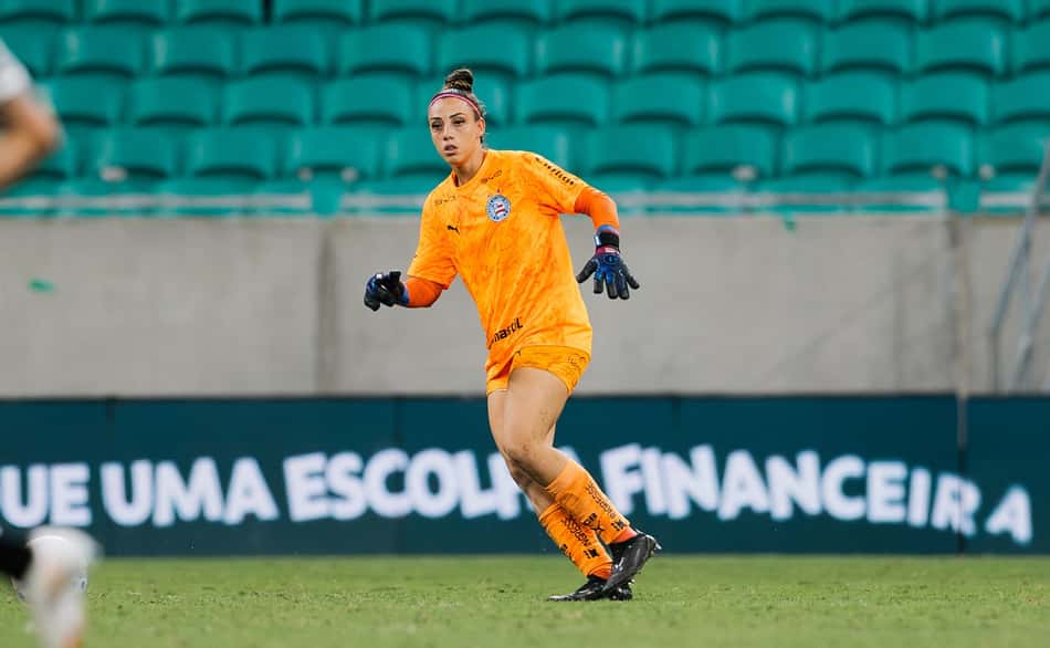 Yanne em ação durante Corinthians e Bahia, pela semifinal do Brasileirão Feminino A1