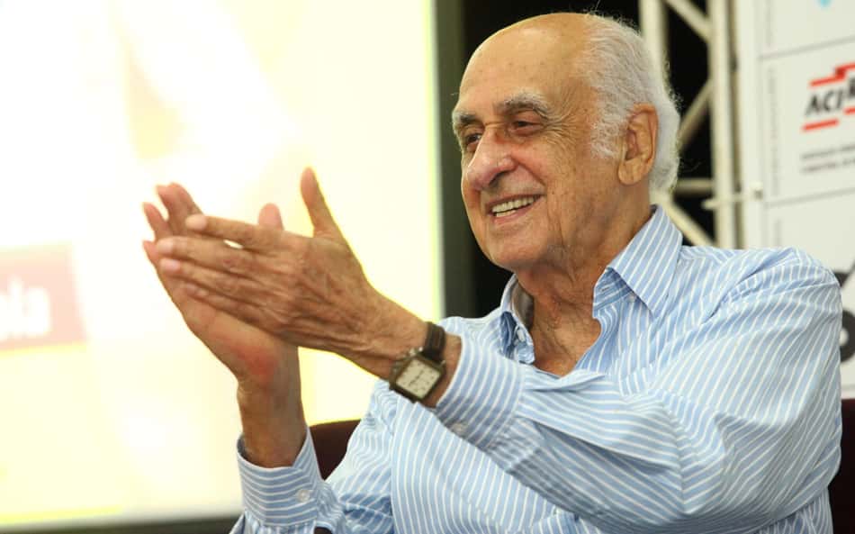 Zuenir Ventura na Feira Nacional do Livro, em Ribeirão Preto