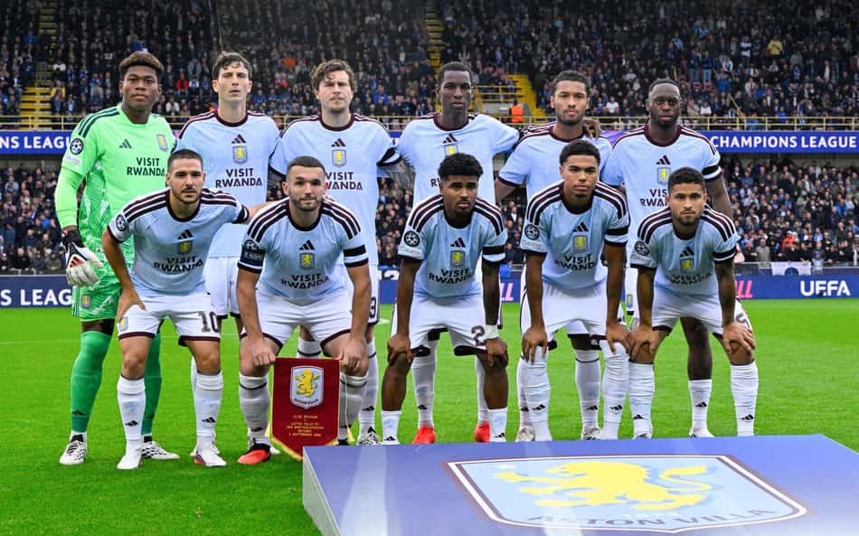 Jogadores do Aston Villa posam para foto antes da partida de futebol da fase de grupos da Liga dos Campeões da UEFA, 1ª rodada, entre Club Brugge KV e Aston Villa FC, no Estádio Jan Breydel, em Bruges, em 8 de setembro de 2026