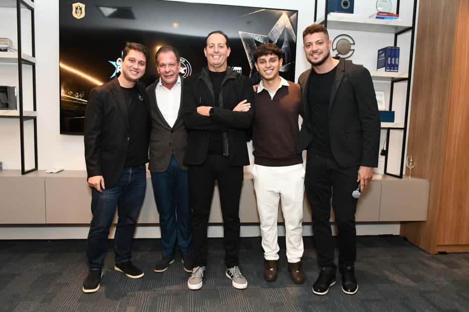 Benjamin Back se junta a Nobru, Cerol e Toguro na presidência do Fluxo FC para a Kings League