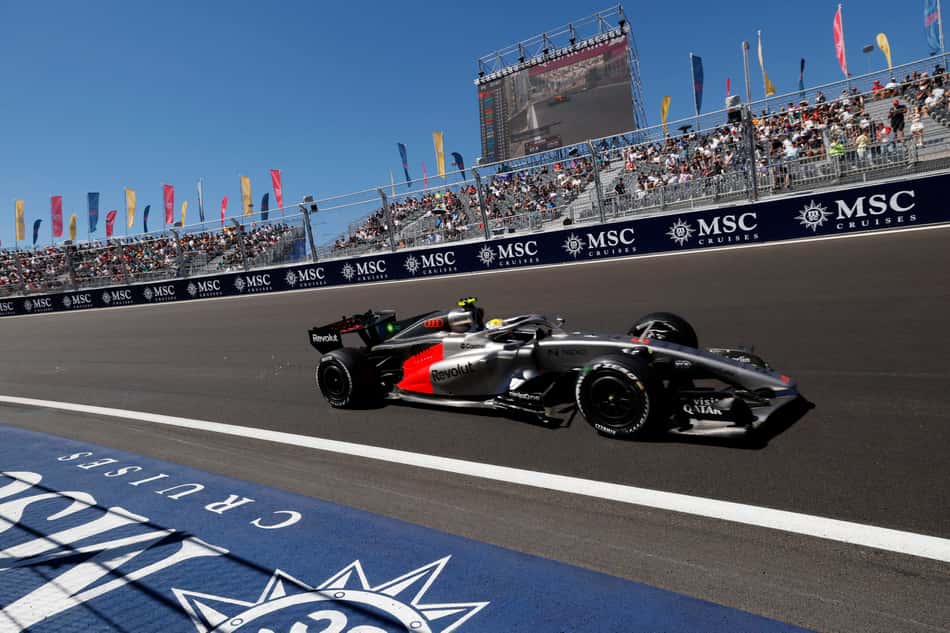 Gabriel Bortoleto em ação no GP da Espanha pela F1 2026