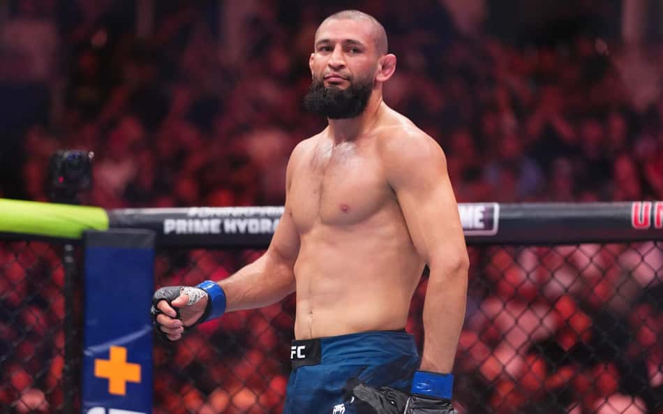 Chimaev após vitória sobre Du Plessis no UFC 319 (Foto: Divulgação/UFC)