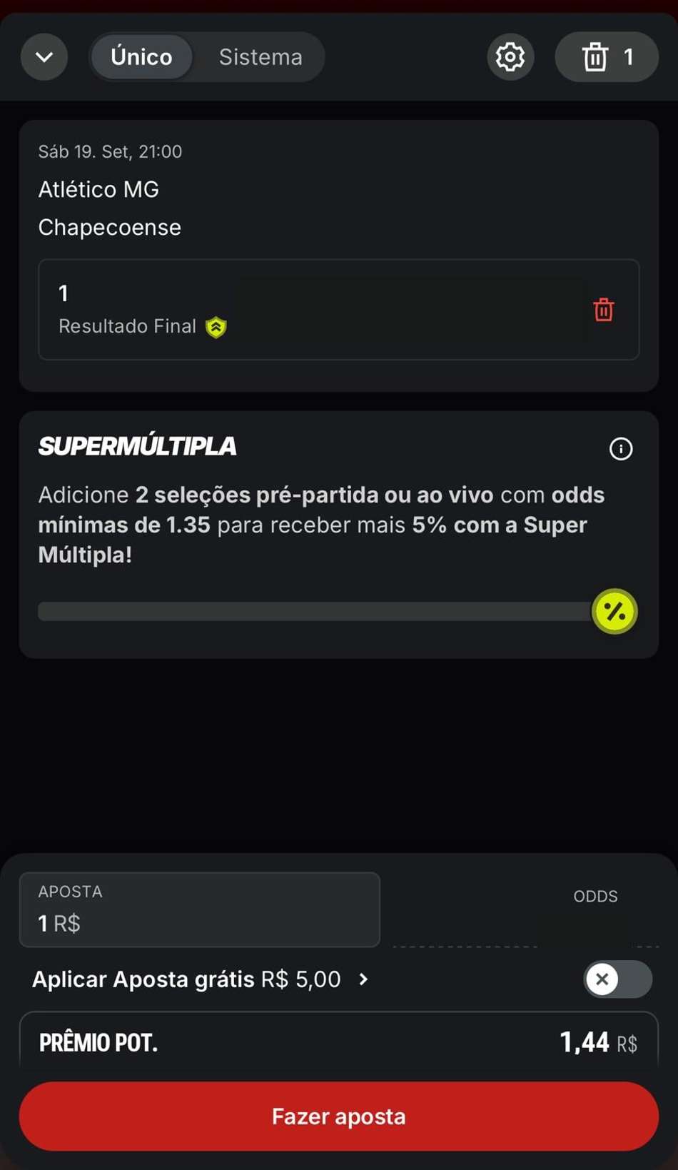 Captura de tela exibe cupom de aposta com o código de indicação Superbet ativado.