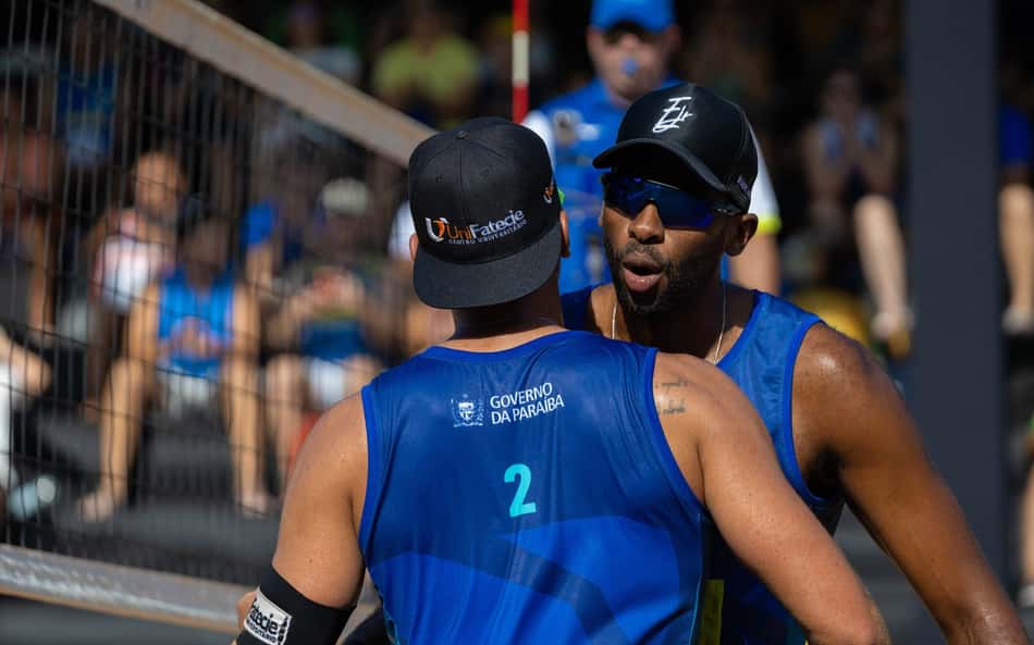 Vôlei de praia: Brasil carimba vaga olímpica no masculino