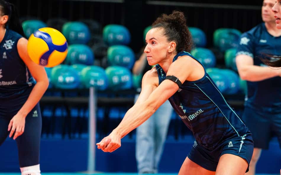'Sem dores', Gabi Guimarães está pronta para estreia da Seleção