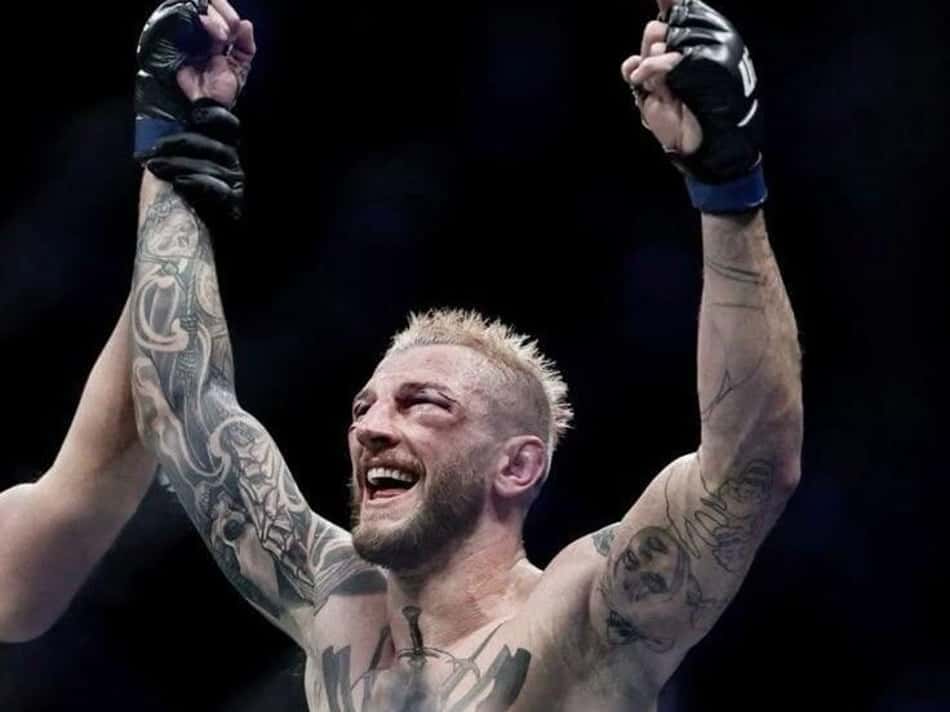 Dan Hooker comemora vitória no UFC