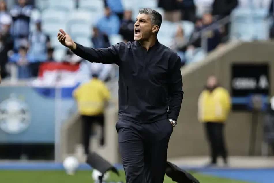 Sob o comando de Pedro Emanuel, o Vasco reduziu a média de gols sofridos e alcançou 57,9% de aproveitamento na temporada