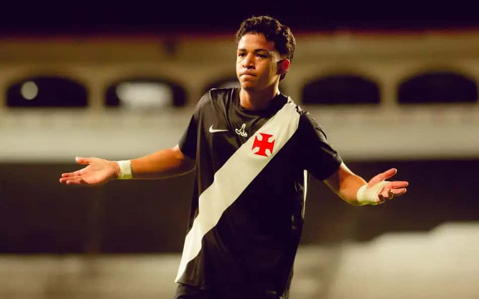 Andrey Fernandes, atacante do sub-20 do Vasco, marcou dois gols na semifinal
