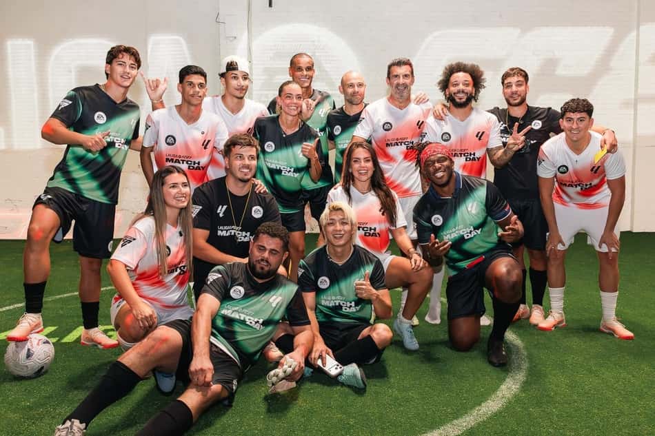 Criadores de conteúdos e ex-jogadores em evento de La Liga e EA Sports (Foto: Reprodução)