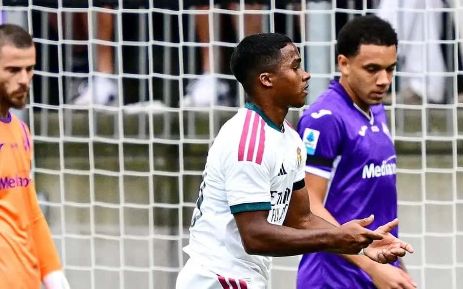 Endrick comemorando o gol marcado no amistoso contra a Fiorentina