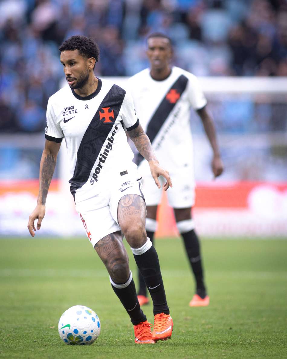 Jair em campo em Gremio x Vasco