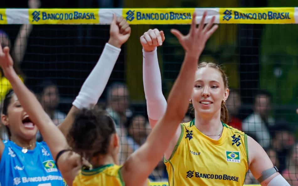 Julia Bergmann em Brasil x Argentina pelo Sul-Americano de vôlei