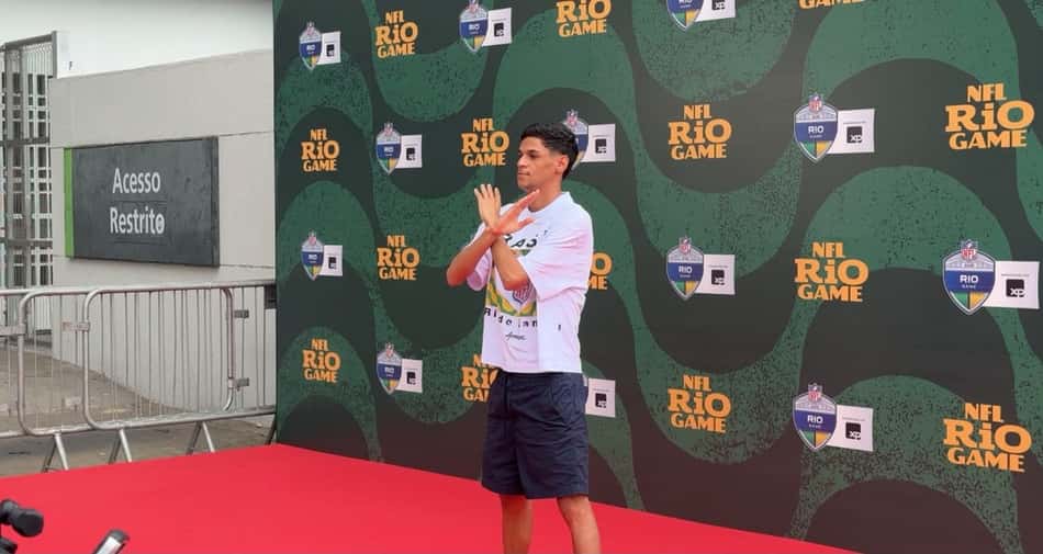 Luva esteve presente no NFL Rio Game