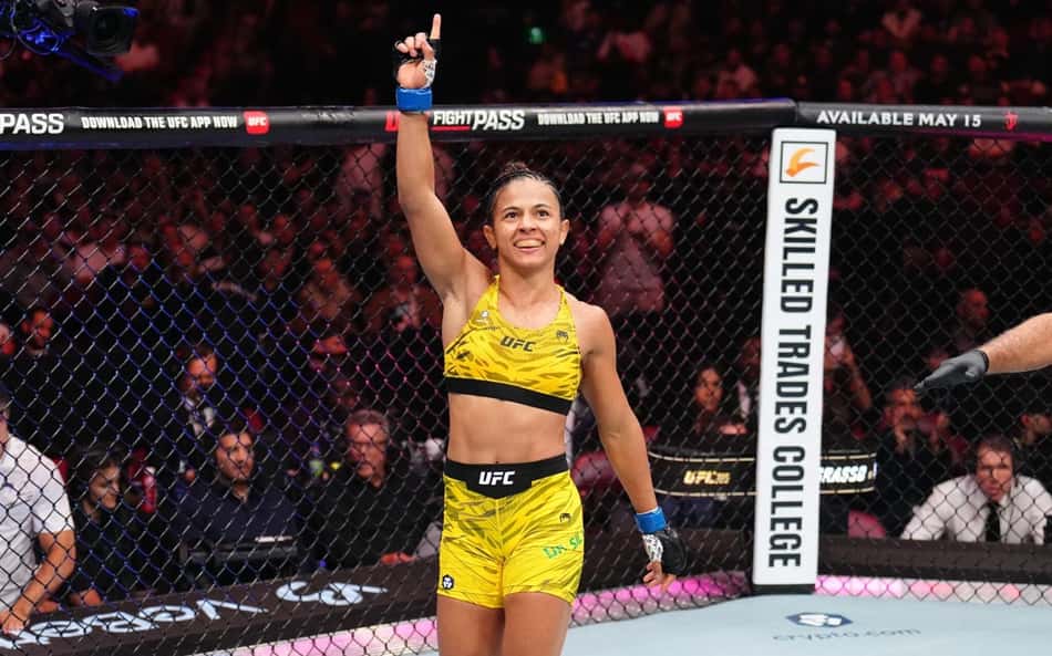 Natália Silva vem de vitória sobre ex-campeã do UFC (Foto: Divulgação UFC)