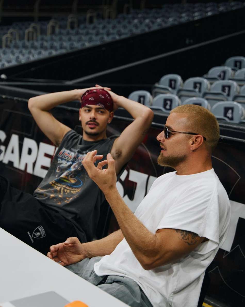 Pedro Sampaio e Ricky Martin durante o ensaio para o show. Foto: Pedro Sampaio/Instagram