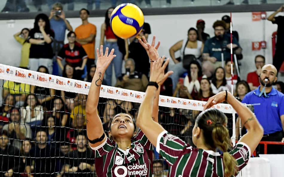 Veja os lances de Fluminense x Praia Clube na Copa Supervôlei