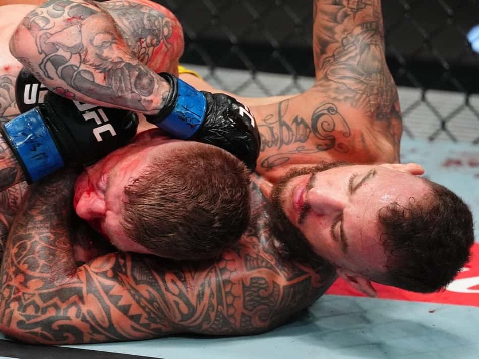 Renato Moicano finalizou Chris Duncan na luta principal do UFC Vegas 115 (Foto: Reprodução/ X)