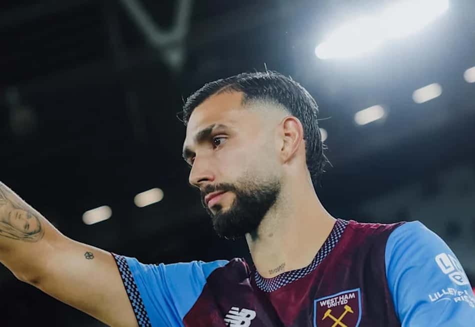 Ex-alvo do Fla é acusado de cuspir em goleiro na Inglaterra