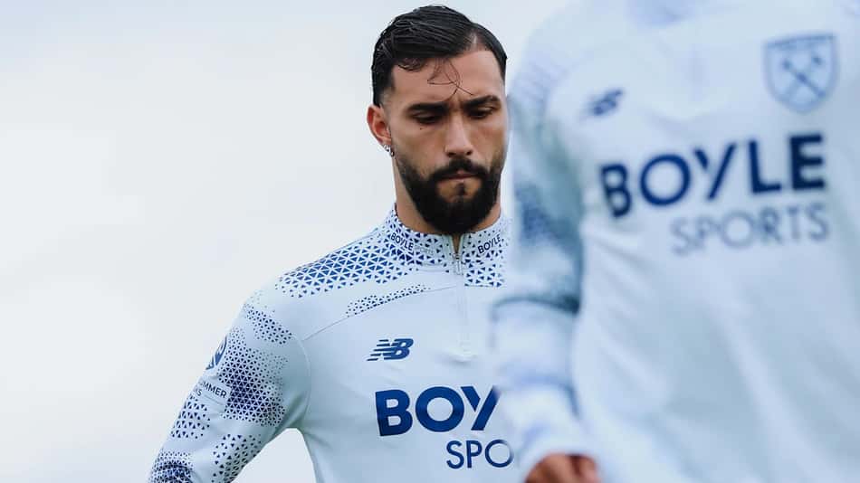Taty Castellanos foi acusado de ter cuspido em goleiro adversário (Foto: Divulgação/West Ham)