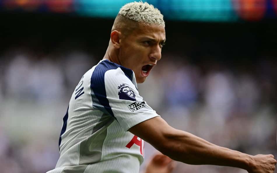 Richarlison, ex-Fluminense, comemora gol pelo Tottenham na Premier League (Foto: Ben Stansall/AFP)