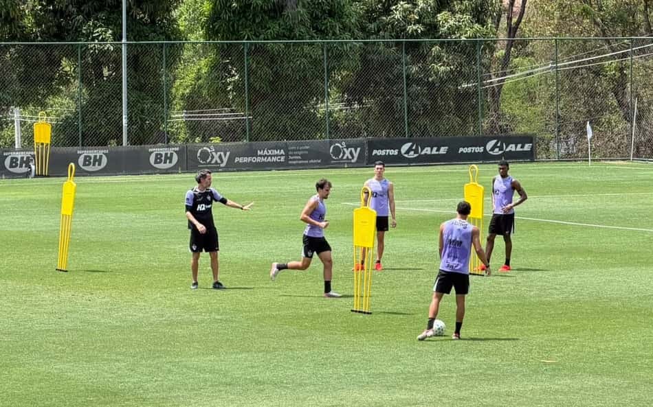 Treino aberto Cidade do Galo (Foto: Artur Henrique / Lance!)