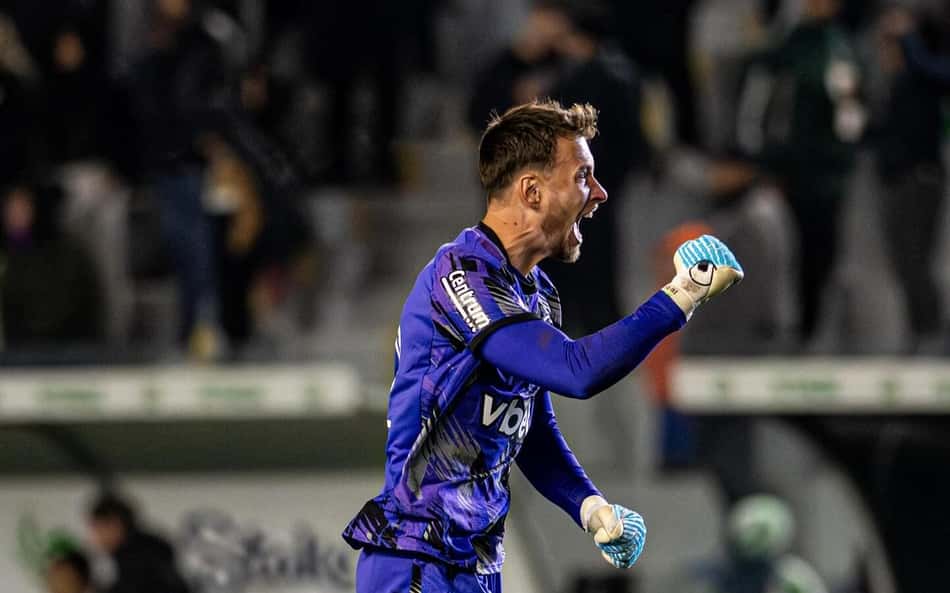Neto em ação na vitória do Botafogo sobre o Juventude (Foto: Vítor Silva/Botafogo)