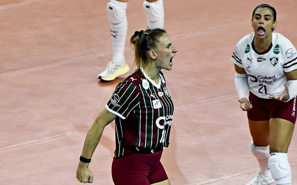 Valquíria comemora ponto em Sesc RJ Flamengo x Fluminense na Copa Supervôlei