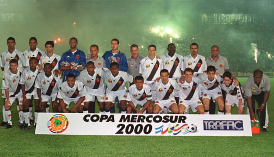 Elenco do Vasco campeão da Mercosul de 2000