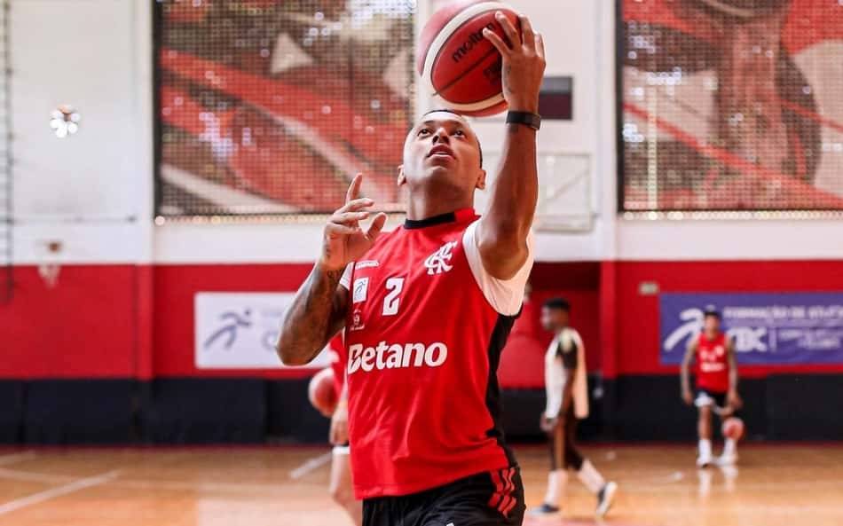 yago, do basquete Flamengo