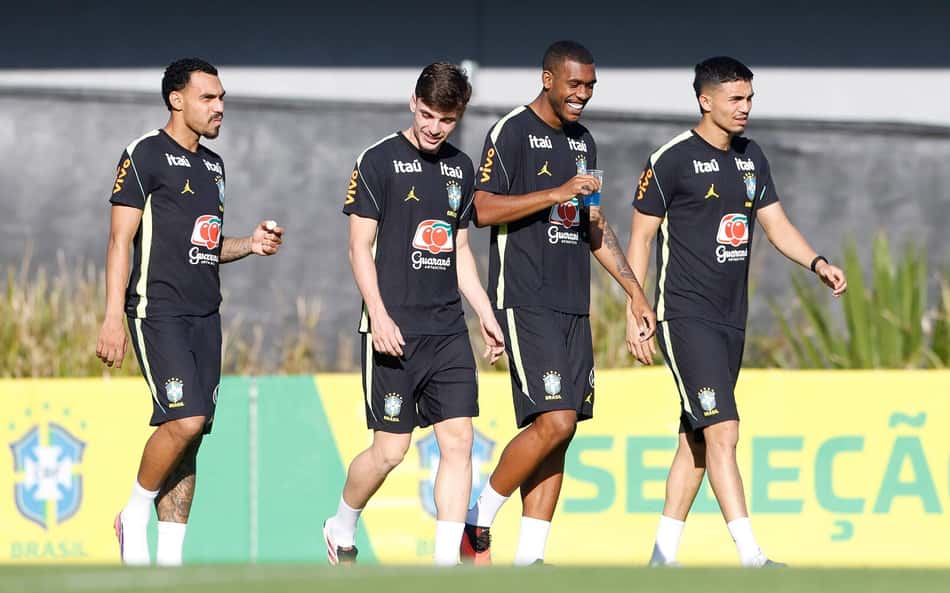 Rayan participou diretamente da jogada do gol da Seleção (Foto: Rafael Ribeiro / CBF)