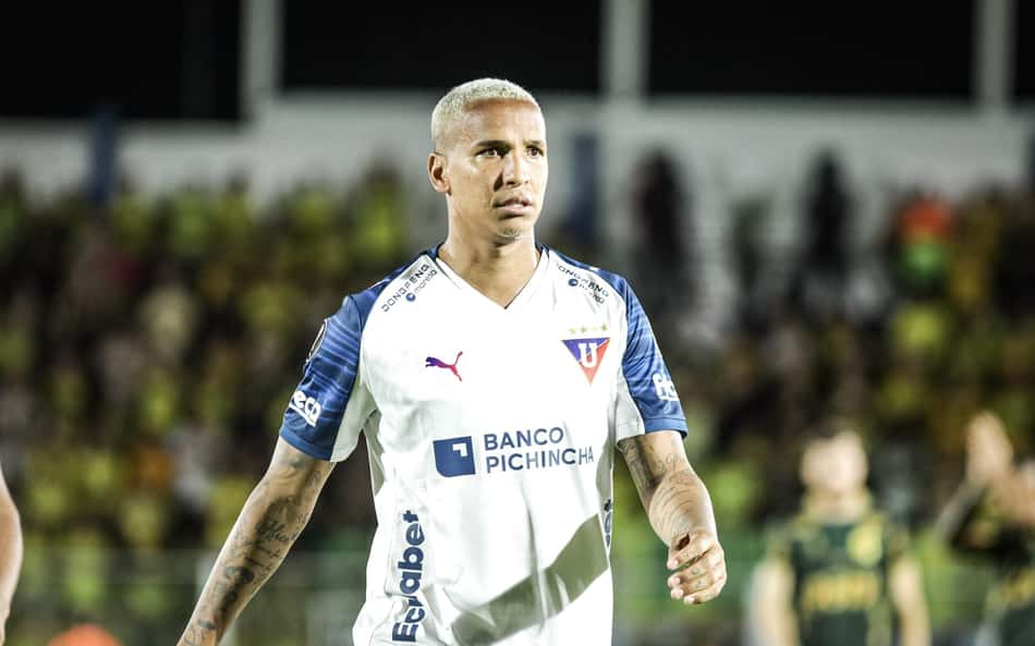Deyverson em ação pela LDU na Libertadores (Foto: Andrey Queiroz/Zimel Press/Folhapress)