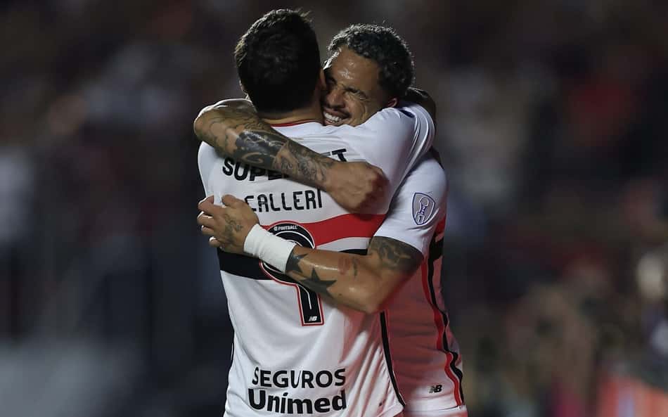 São Paulo deve ter contra o Vasco dupla responsável por metade dos gols na temporada