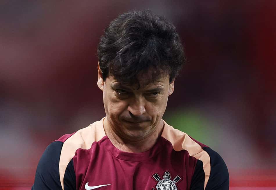 Corinthians demite Diniz após sétima derrota seguida no Brasileirão