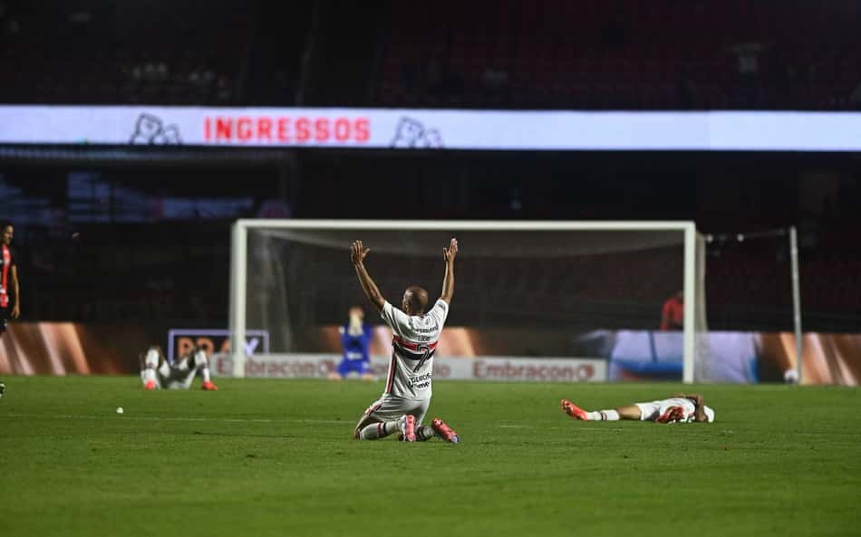 Lucas revive emoções, afirma 'esforço invisível' e comenta sobre renovação de contrato