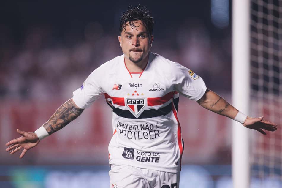 Artur, atacante do São Paulo