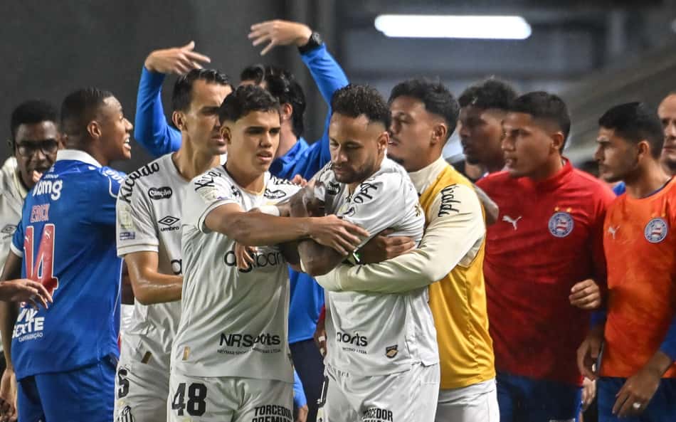 Expulsão de Neymar em Santos x Bahia vira assunto na Europa