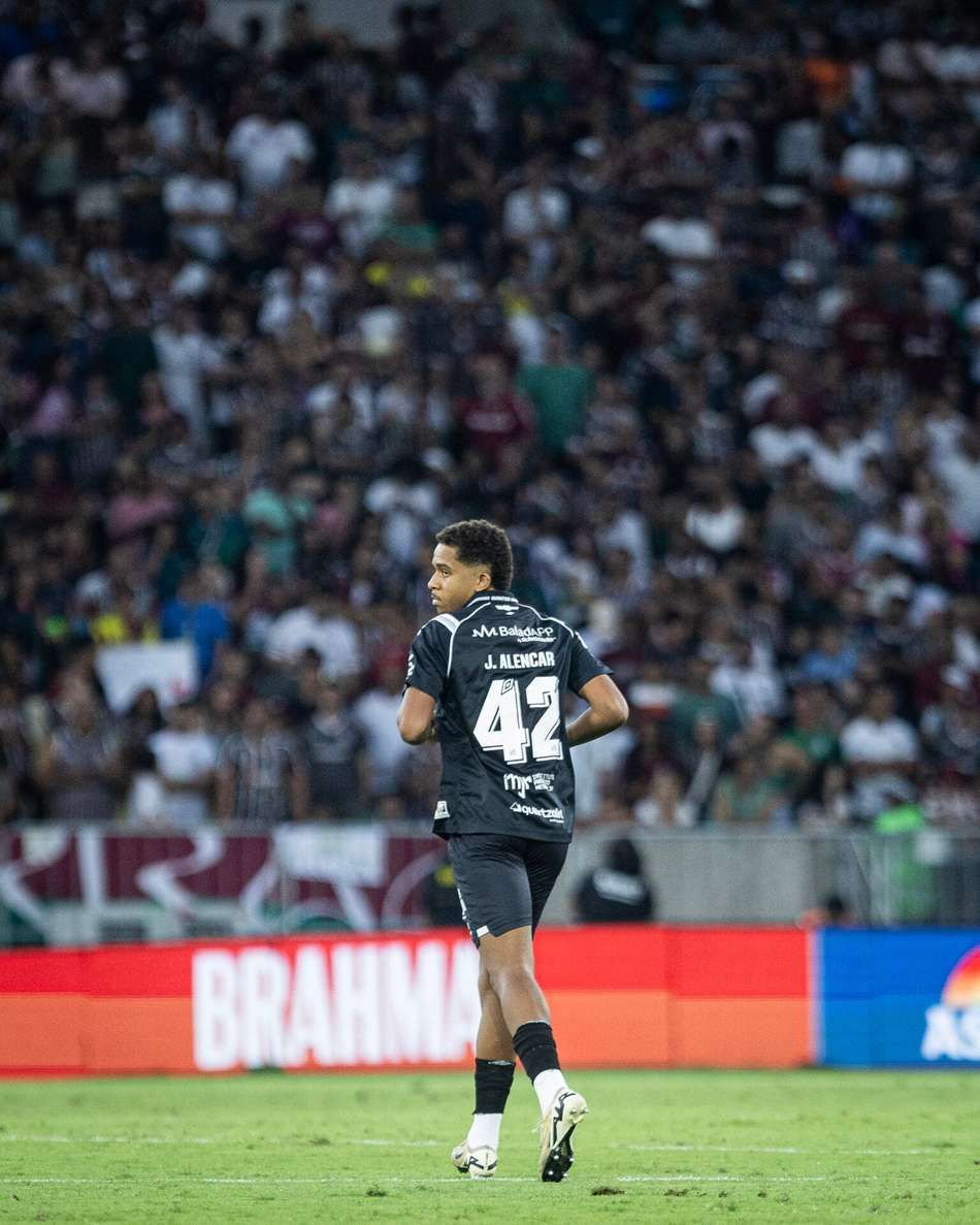 João Alencar durante a partida contra o Fluminense