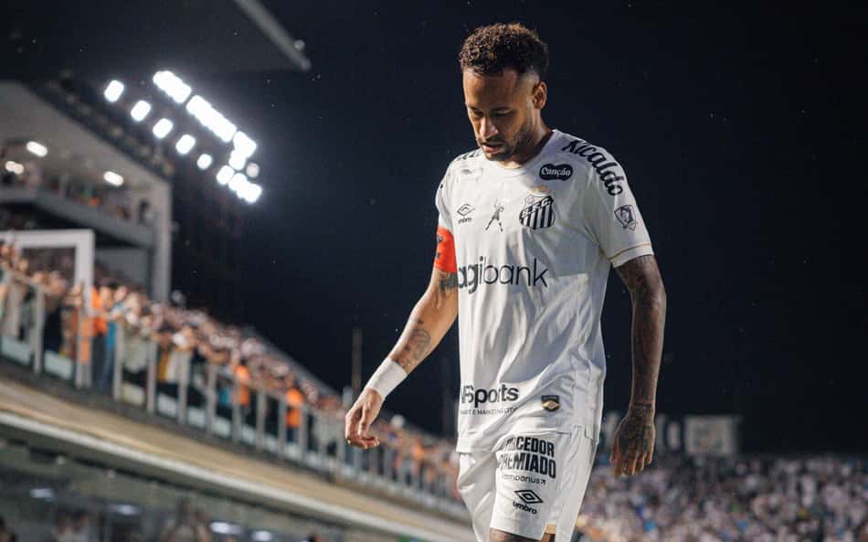 Neymar atuando com a camisa do Santos na temporada 2026