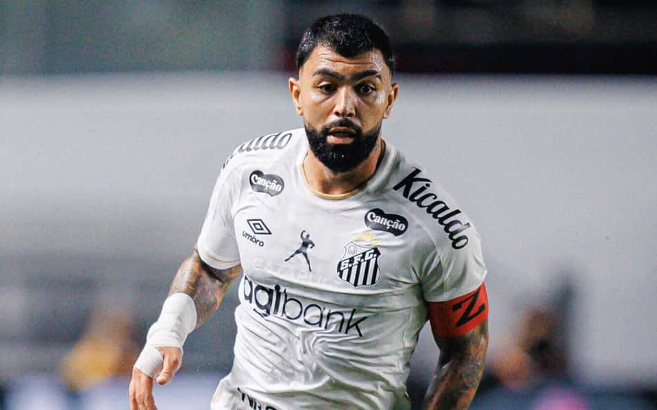 Gabigol atuando com a camisa do Santos na temporada 2026