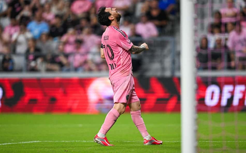 Ex-presidente do Barcelona dispara contra Messi: 'Quem ele pensa que é?'