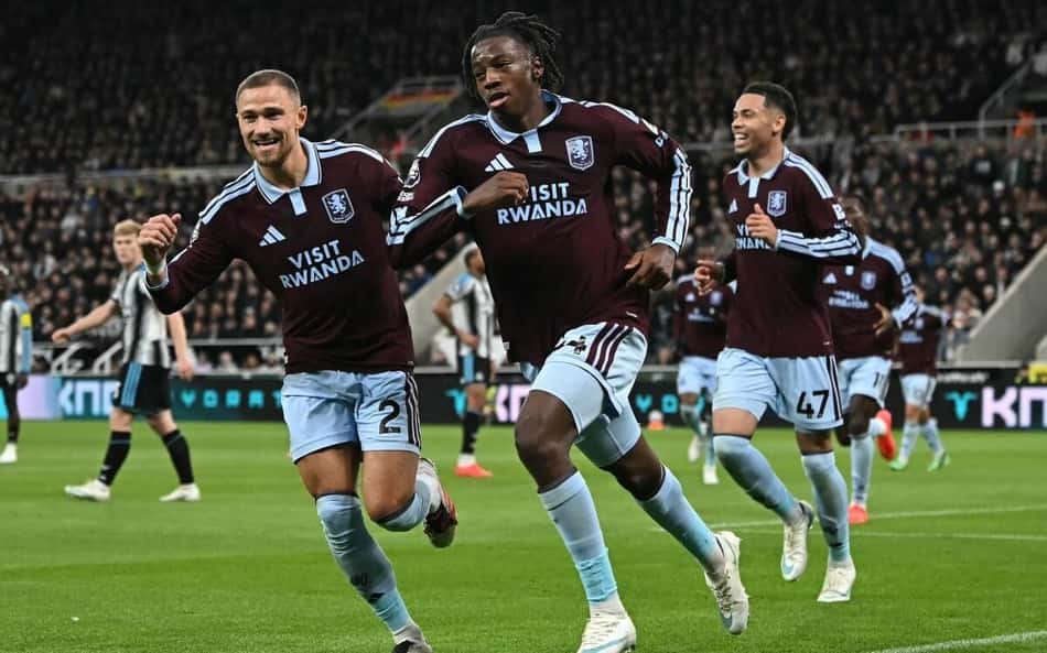 Aston Villa vence Newcastle e respira na Premier League