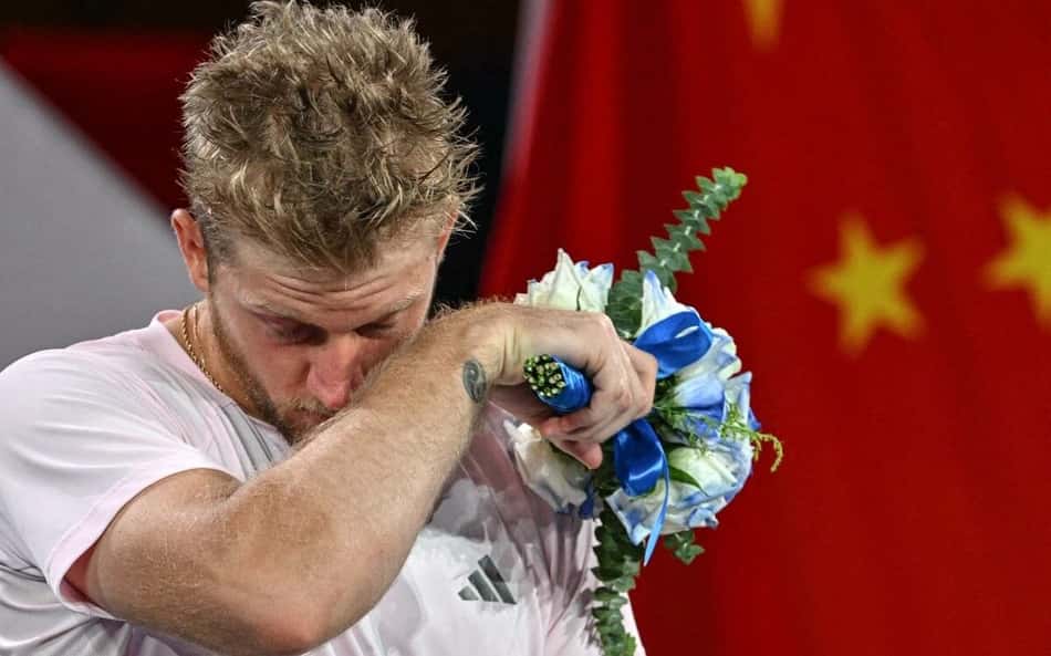 Fokina vence Jodar e conquista título em Shanghai