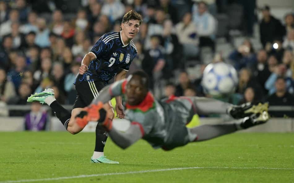 Argentina goleia Burkina Faso em amistoso na Data Fifa