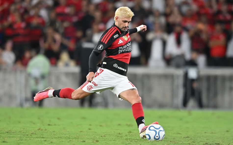 Arrascaeta em Flamengo x Estudiantes