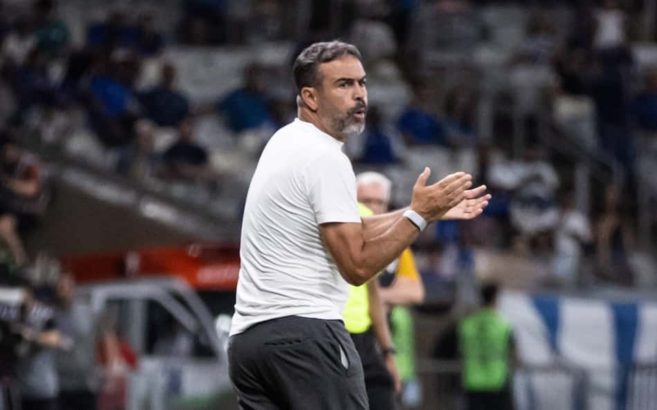 Artur Jorge em Cruzeiro x São Paulo (Foto: Gustavo Aleixo/Cruzeiro)