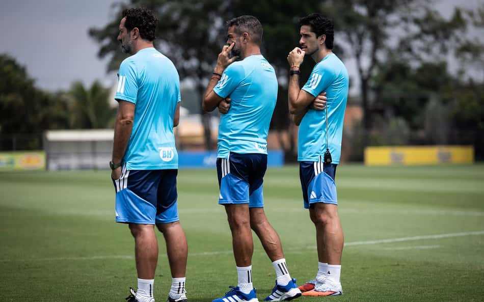 Cruzeiro inicia semana de clássico embalado no Brasileirão