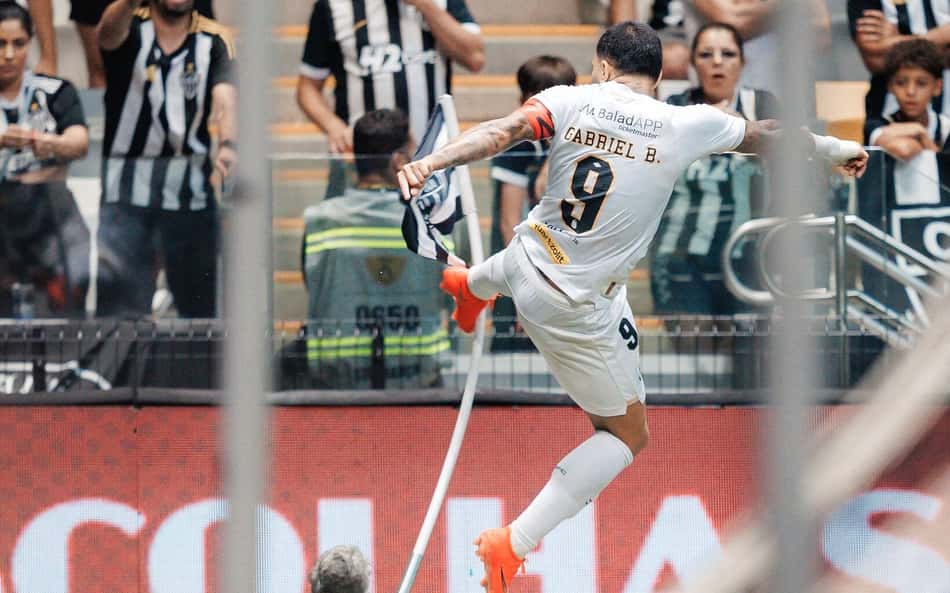 Atacante do Peixe rebateu rival nas redes sociais (Foto: Raul Baretta/ Santos FC)