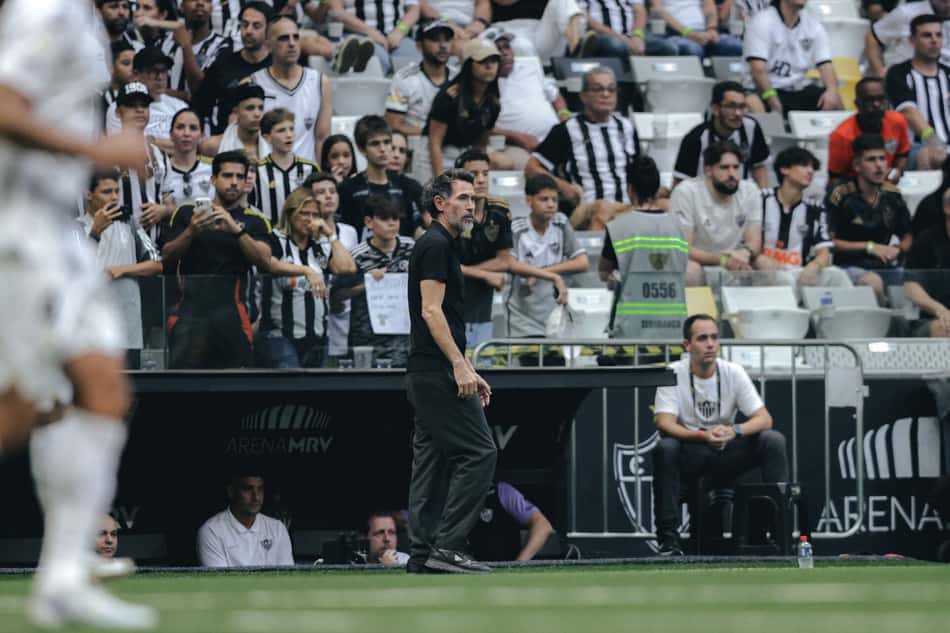 Barba em Atlético x Santos (Foto: Pedro Souza / Atlético)